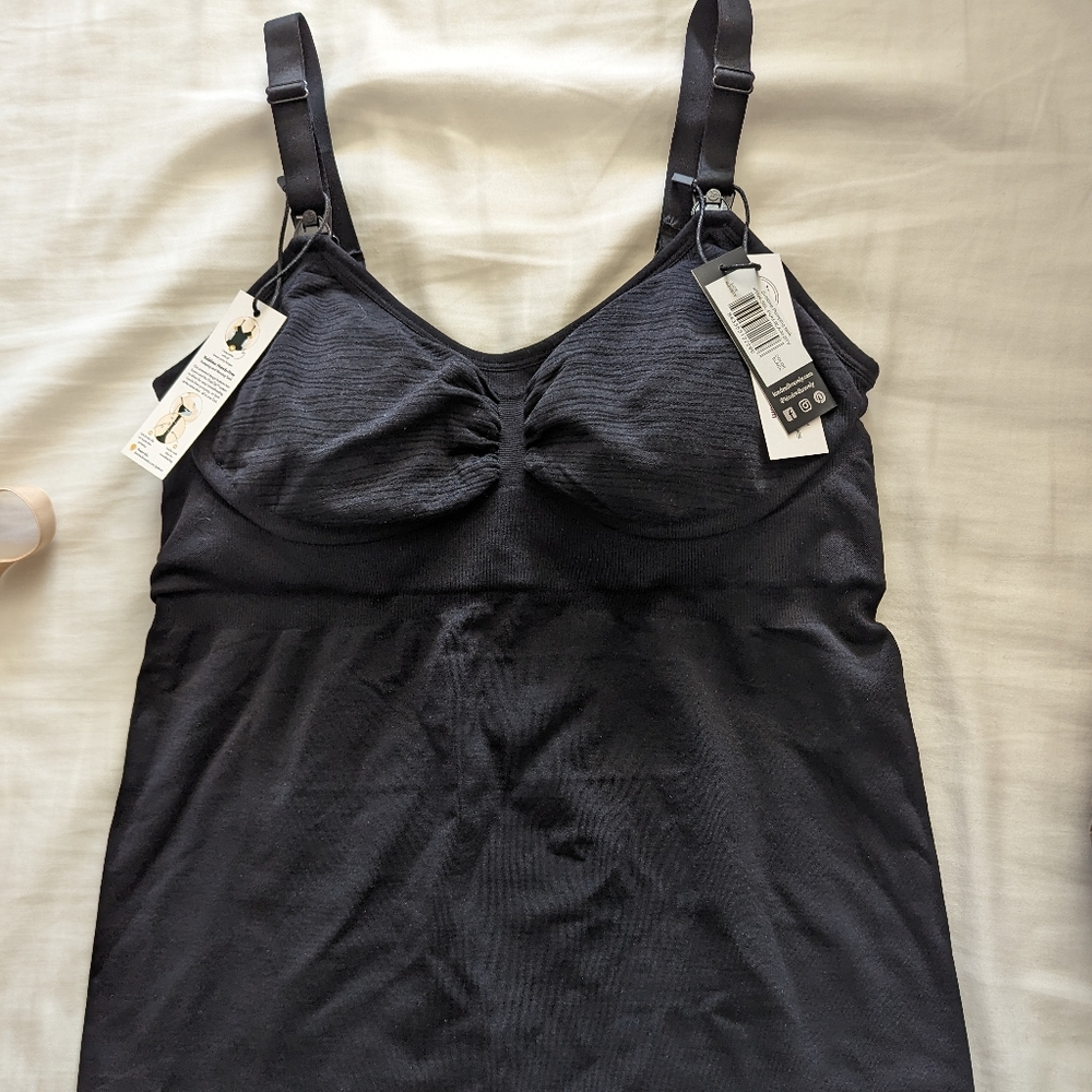 Kindred Bravely Sublime® Hands-Free Pumping & Nursing Tank